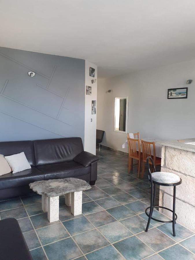 Apartmani Huljic Stari Grad  Exterior photo
